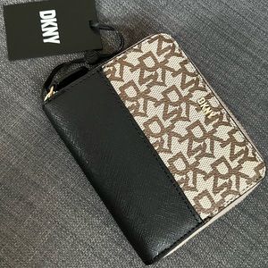 NWT DKNY VELA SMALL ZIP AROUND WALLET CASE ORGANIZER